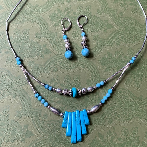 Turquoise & silver necklace & earrings set! - Picture 1 of 4